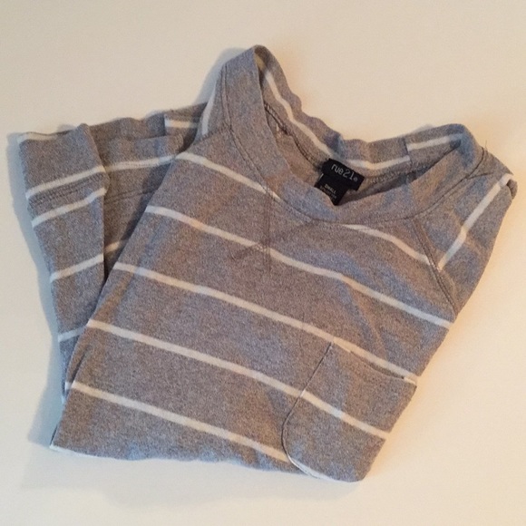Rue21 Tops - Rue 21 Long Sleeve Shirt Size Small